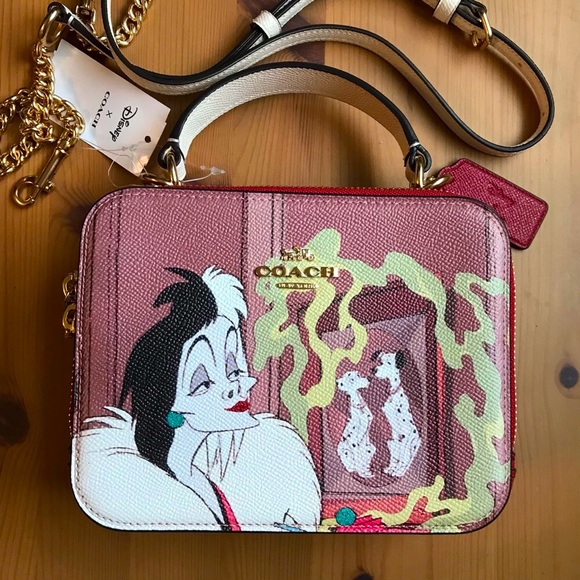 🎃 Disney X Coach Box Crossbody With Cruella Motif - Picture 2 of 12
